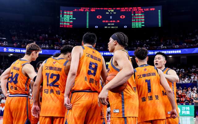 半个世纪的等待！尼克斯时隔53年再度夺得NBA总冠军
